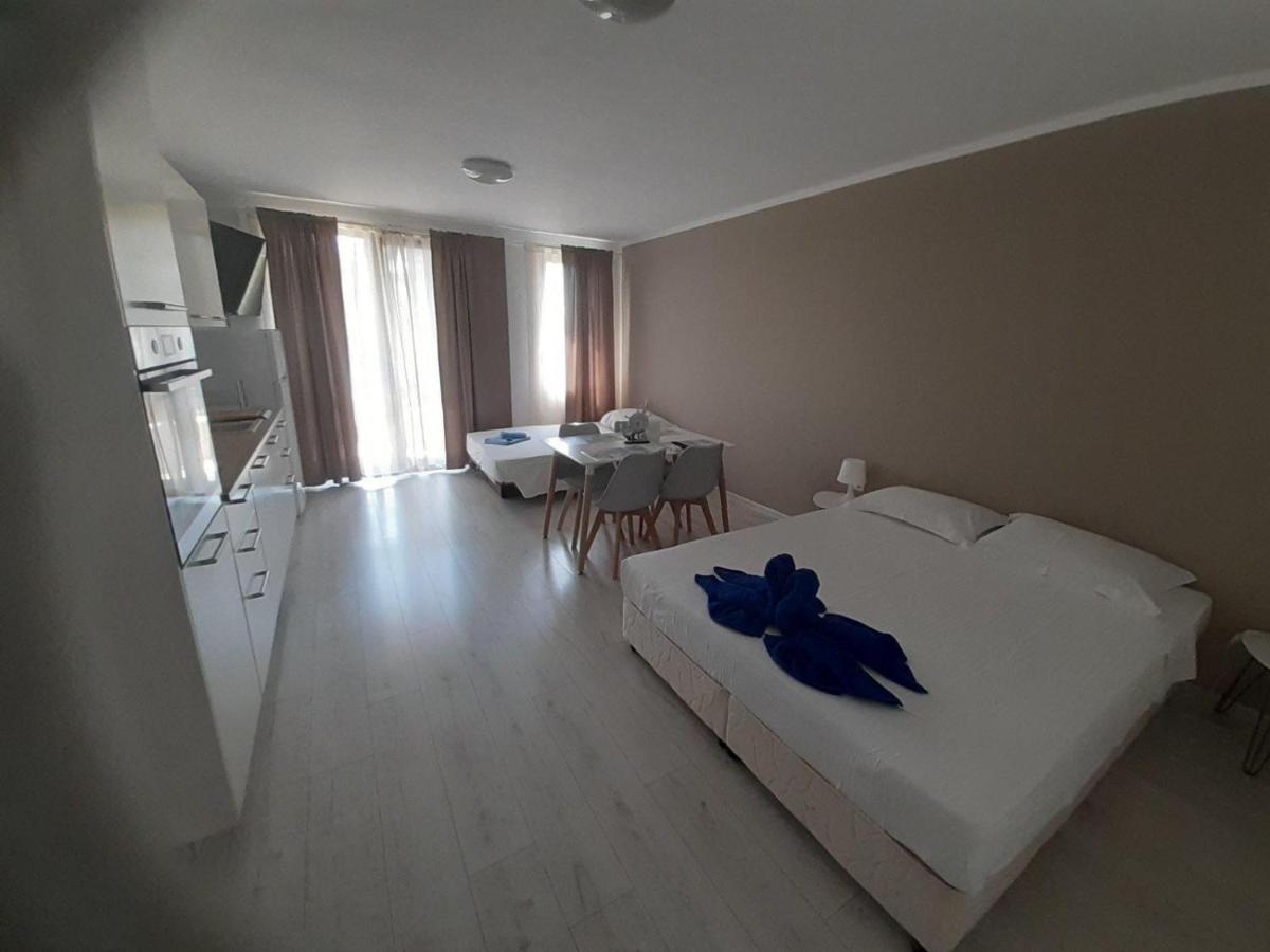 Apartments Kabakum Golden Sands Bagian luar foto